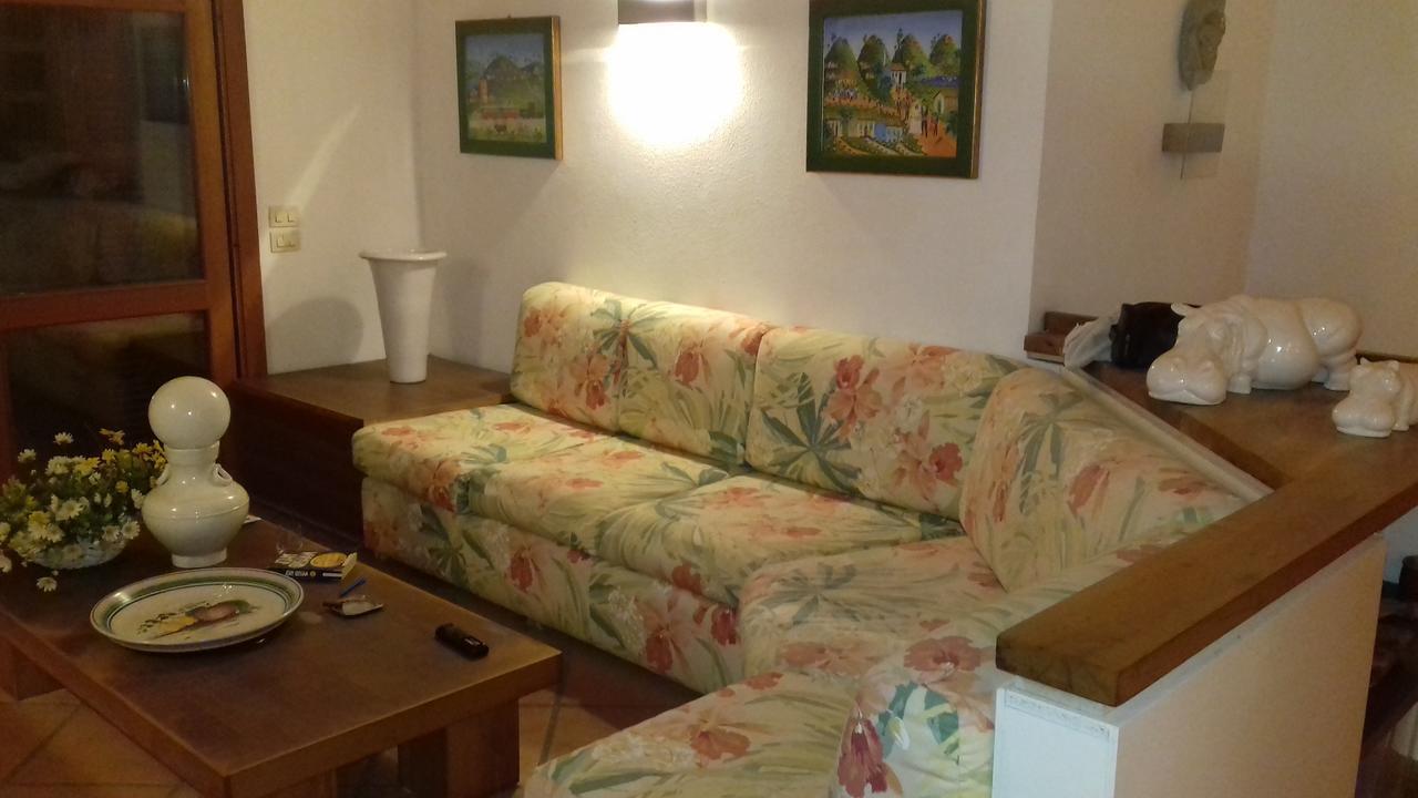 Villa Al Pozzino In 蓬塔阿拉 外观 照片